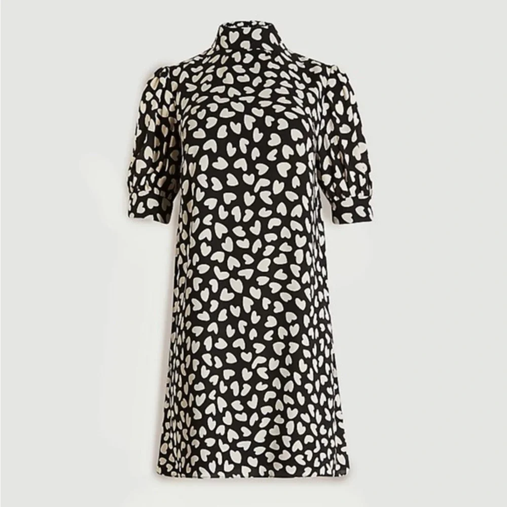 ANN TAYLOR Heart Mock Neck Shift Dress Black White Sz M Short Sleeve‎ Work Party